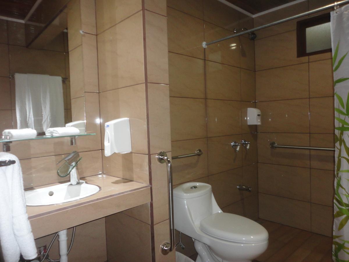 Freddy'S Place B&B Monteverde Ngoại thất bức ảnh